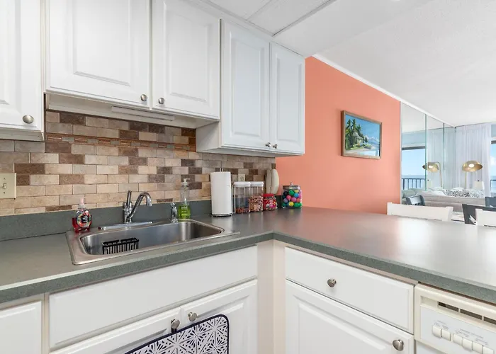 Wake Up To Stunning Ocean Views In Beautiful Plaza Condominium! Ferienhaus Ocean Stadt
