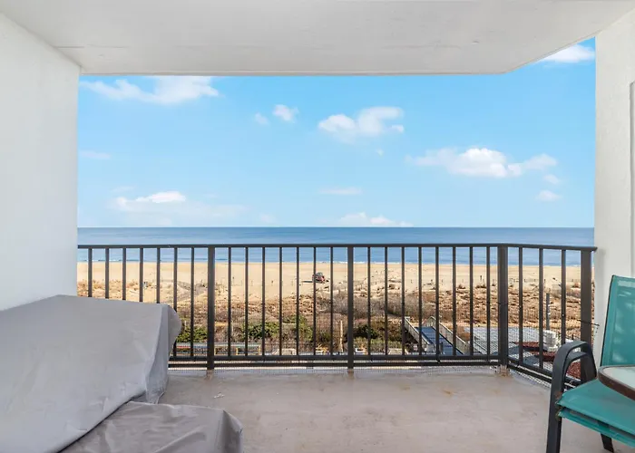 Wake Up To Stunning Ocean Views In Beautiful Plaza Condominium!